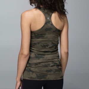 EUC Lululemon Cool Racerback, Savasana Camo, Sz 8
